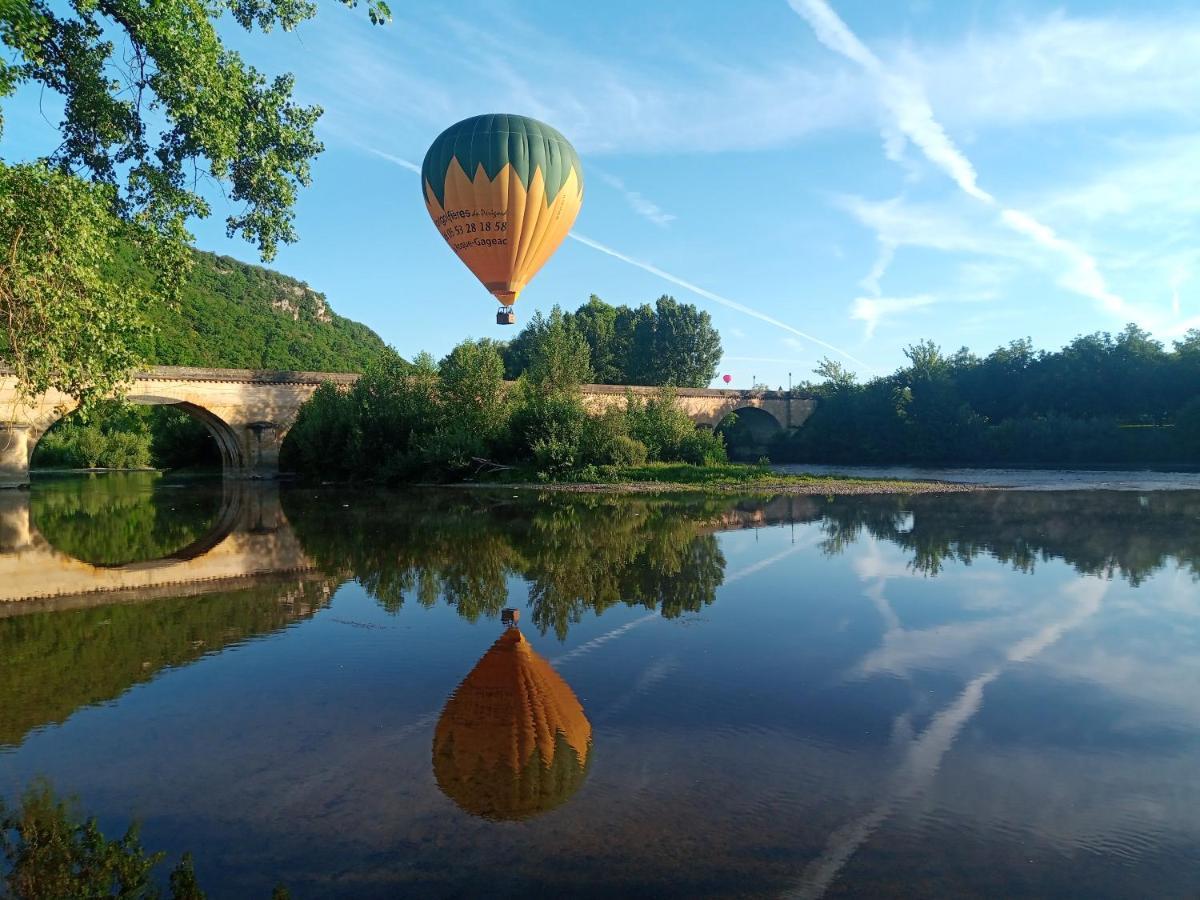 Au Pied Du Chateau - 5 A 11 Personnes - Baignade-Canoe-Piste Cyclable A 100 M Castelnaud La Chapelle Zewnętrze zdjęcie